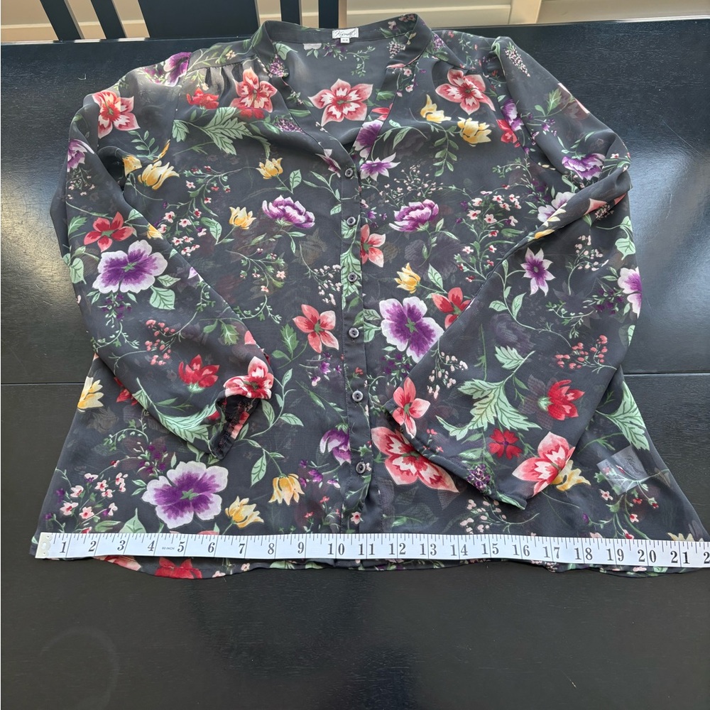 Kismet Dark Floral Sheer Button-Down Blouse - Size M - Picture 9 of 12